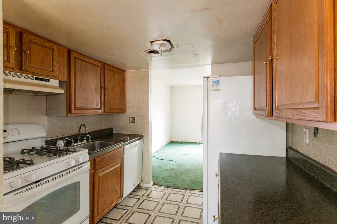 8949 Footed Ridge Columbia, MD 21045 - Photo 10 of 30 Kitchen