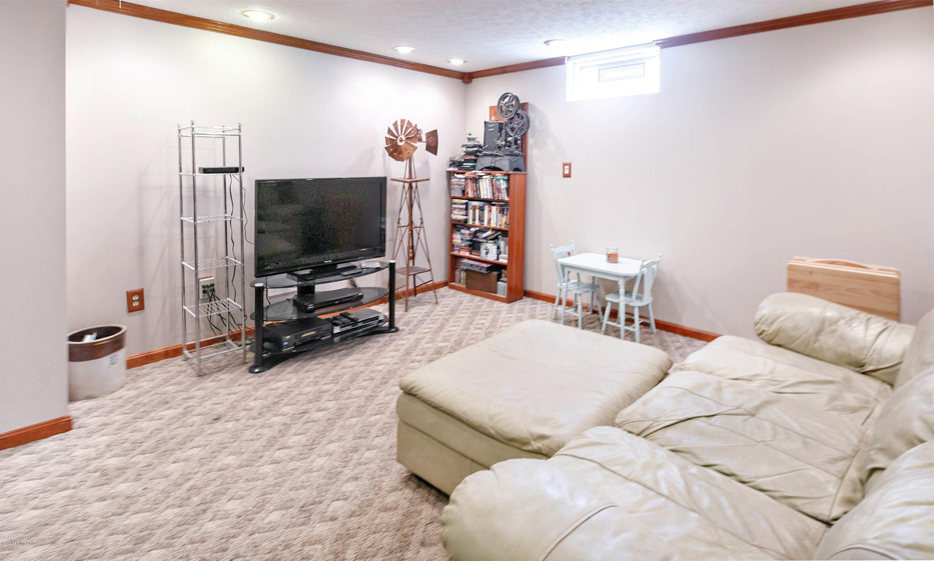 7104 Ridge Creek Road Louisville, KY 40291 - Photo 18 of 25 021
