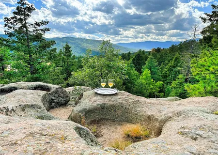 a view of a parking space