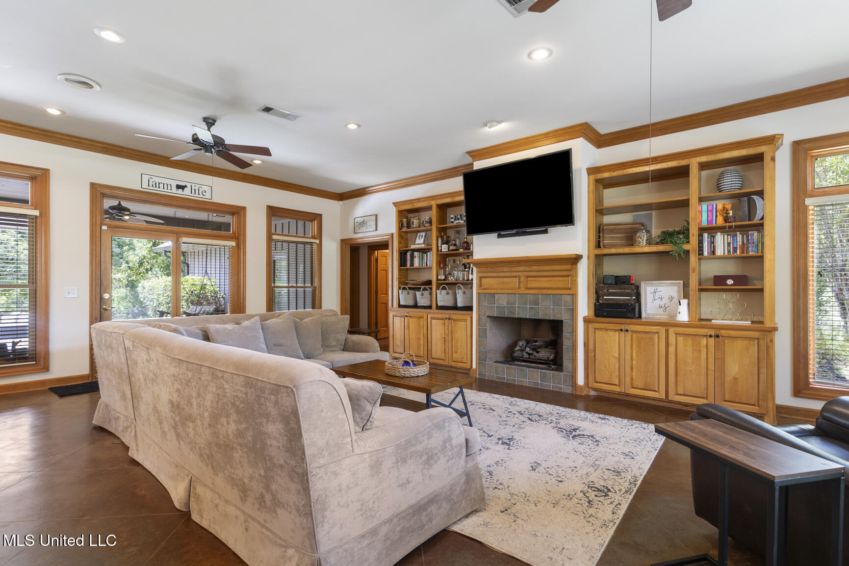 4415 Henderson Road Byram, MS 39272 - Photo 4 of 44 4415 Henderson Rd-15