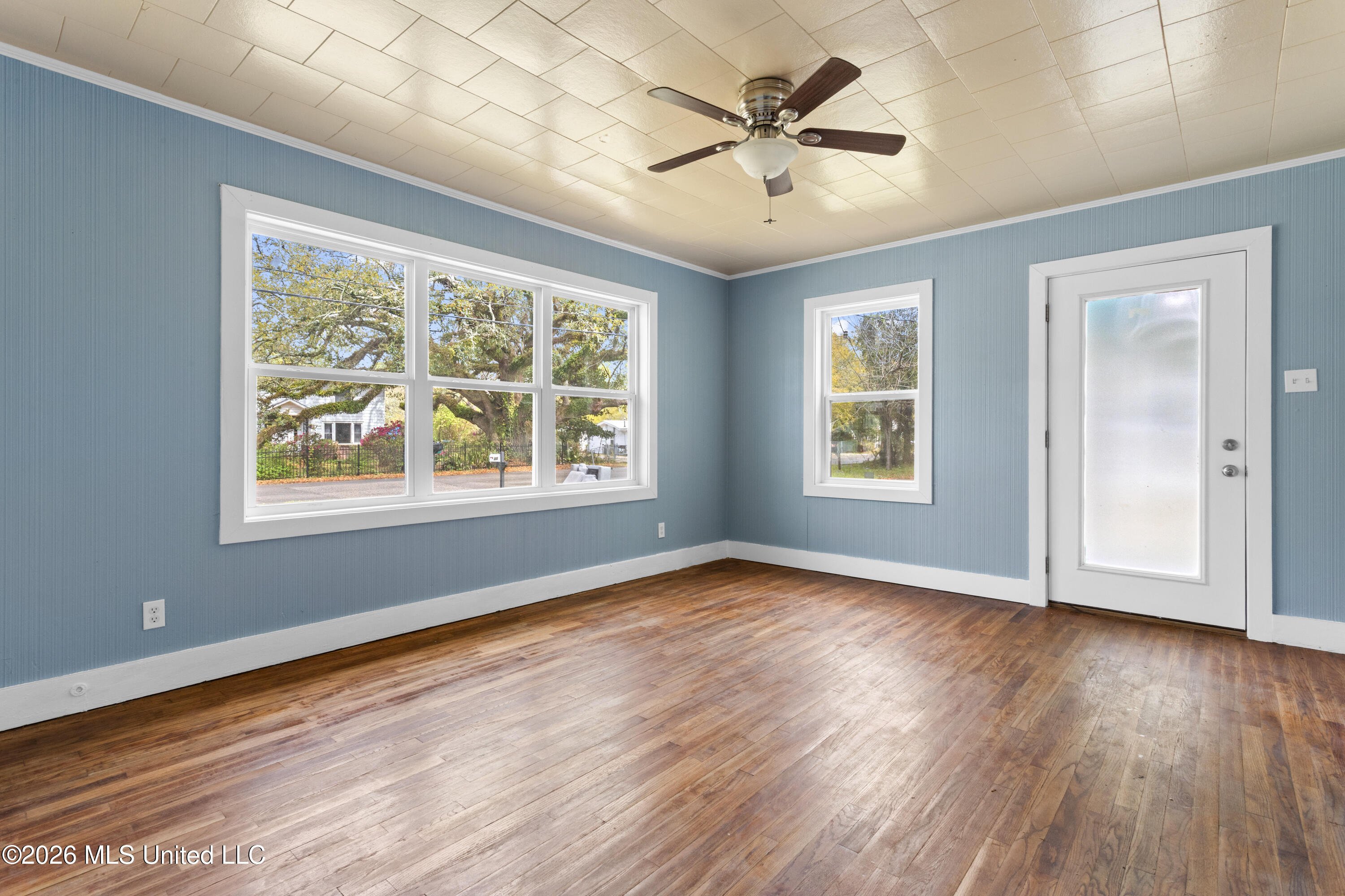 311 Old Pass Road West Long Beach, MS 39560 - Photo 4 of 24 0004