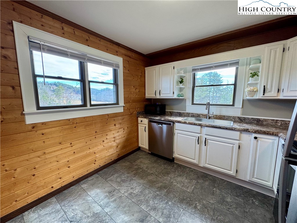 265 Wildcat Road Deep Gap, NC 28618 - Photo 14 of 45 Gallery Image 14