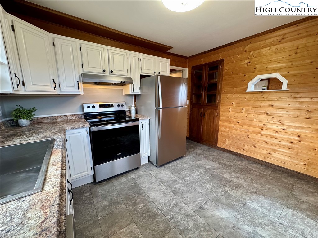 265 Wildcat Road Deep Gap, NC 28618 - Photo 18 of 45 Gallery Image 18