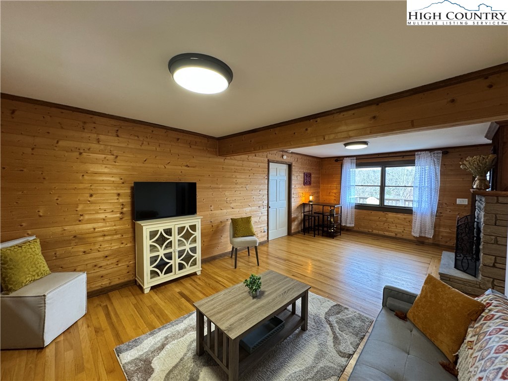 265 Wildcat Road Deep Gap, NC 28618 - Photo 4 of 45 Gallery Image 4
