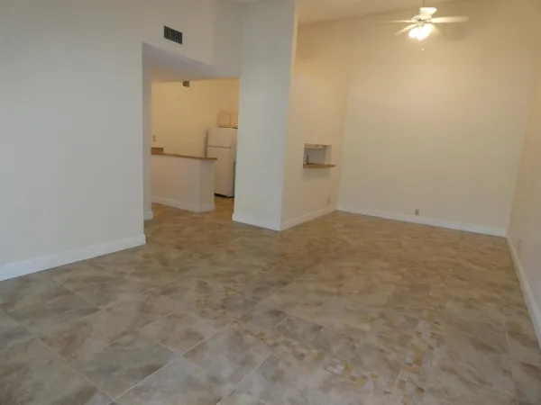 $244,900 | 6495 Chasewood Drive, Unit E, Jupiter, FL 33458