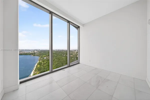 $6,300,000 | 175 Southeast 25th Road, Unit 2602, Miami, FL 33129