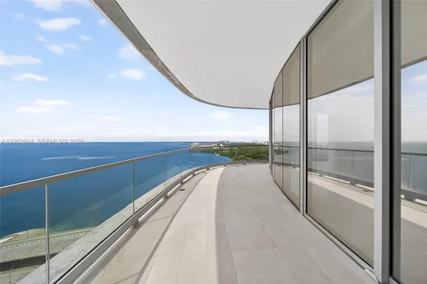 $6,300,000 | 175 Southeast 25th Road, Unit 2602, Miami, FL 33129