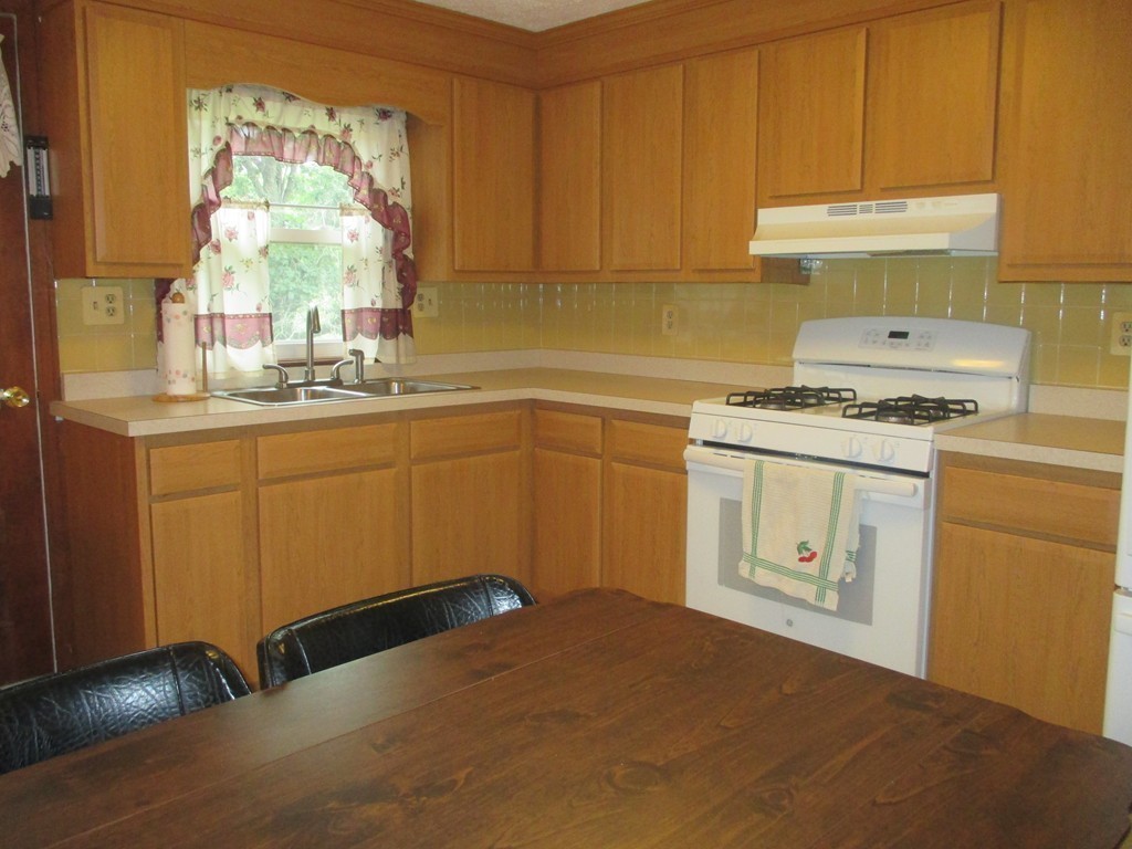 126 Ferry Road Salisbury, MA 01952 - Photo 7 of 19