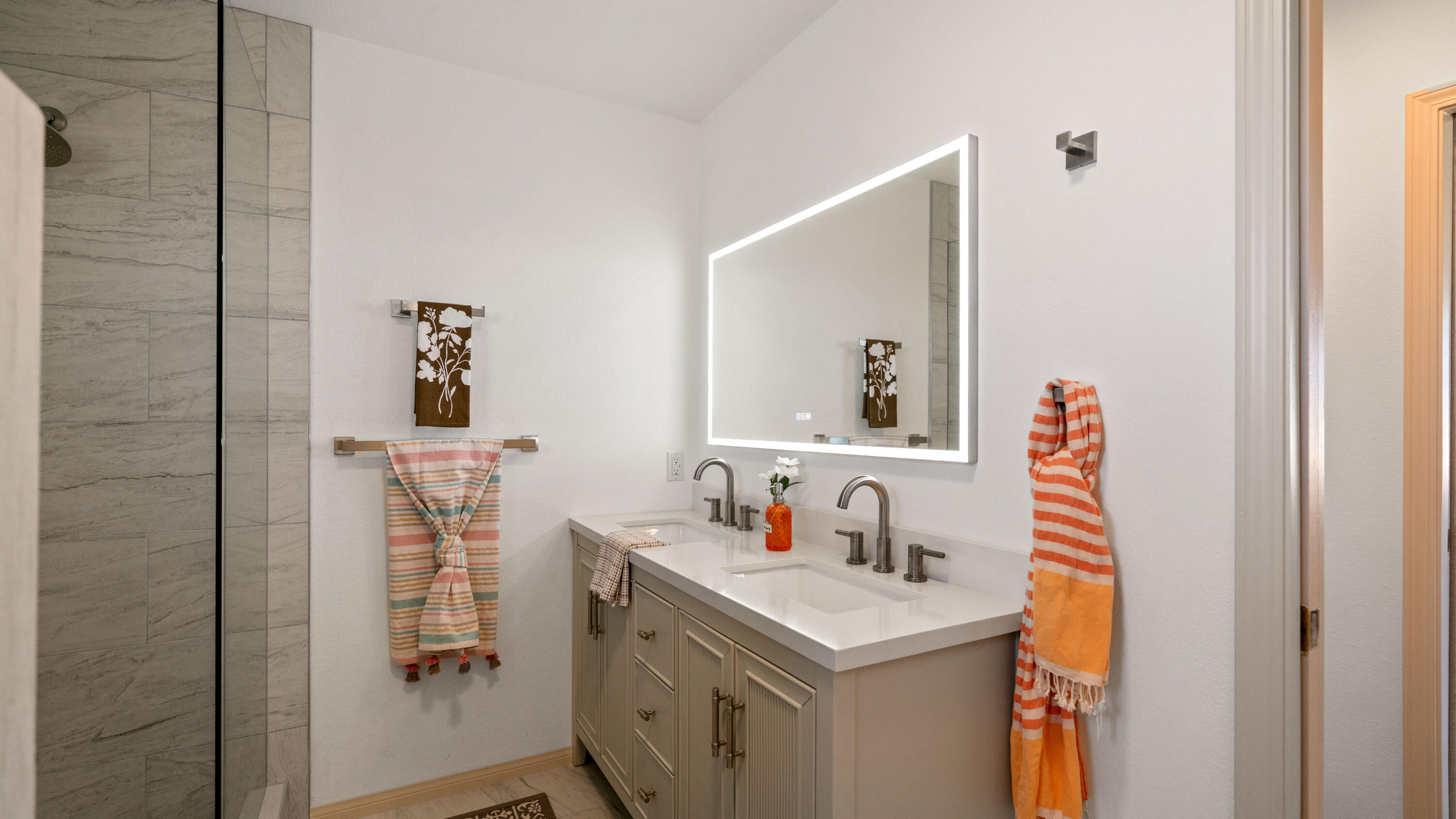 5096 Old Woman Springs Road Johnson Valley, CA 92285 - Photo 14 of 42 a bathroom with a sink and a mirror