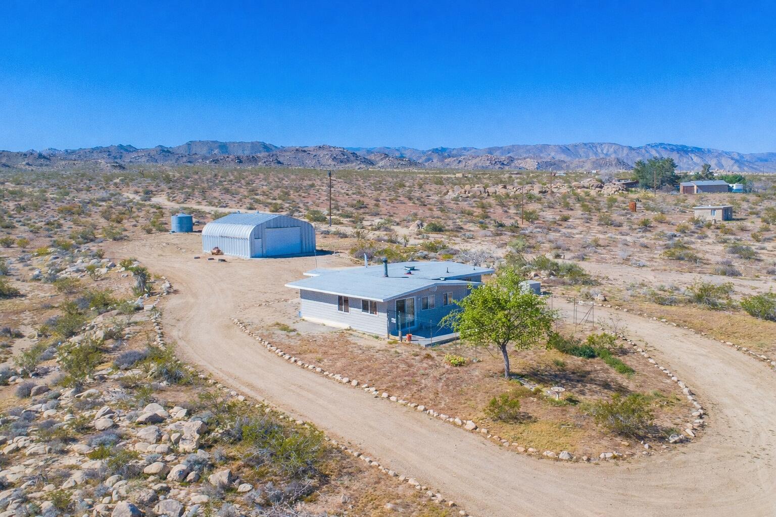5096 Old Woman Springs Road Johnson Valley, CA 92285 - Photo 32 of 42 a view of city and ocean