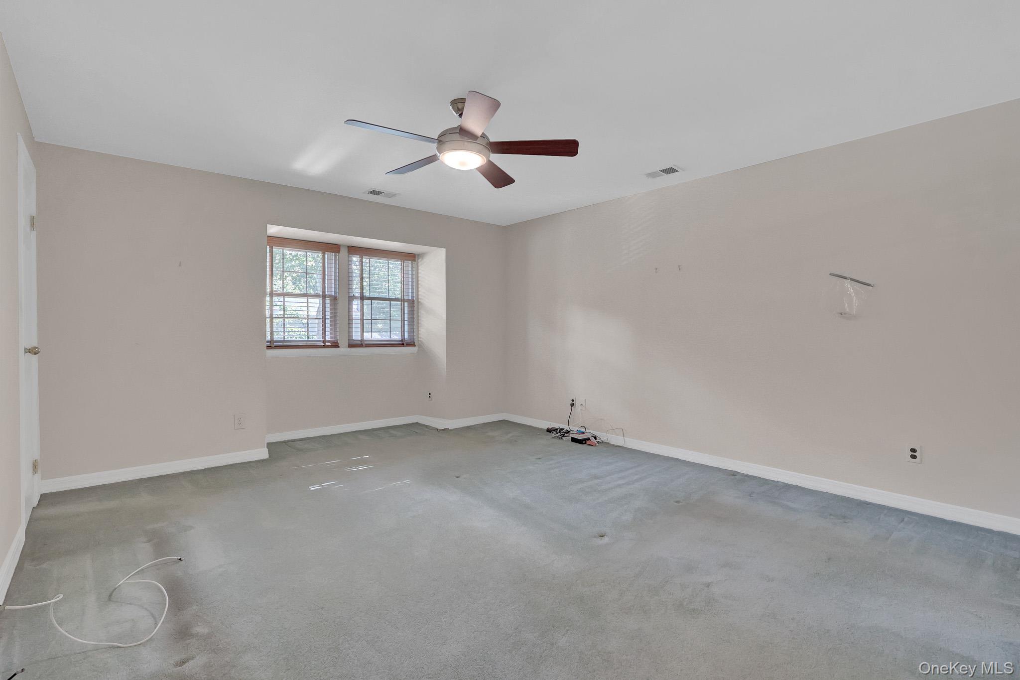 32 Huntington Commons Yaphank, NY 11980 - Photo 17 of 21 Gallery Image 17