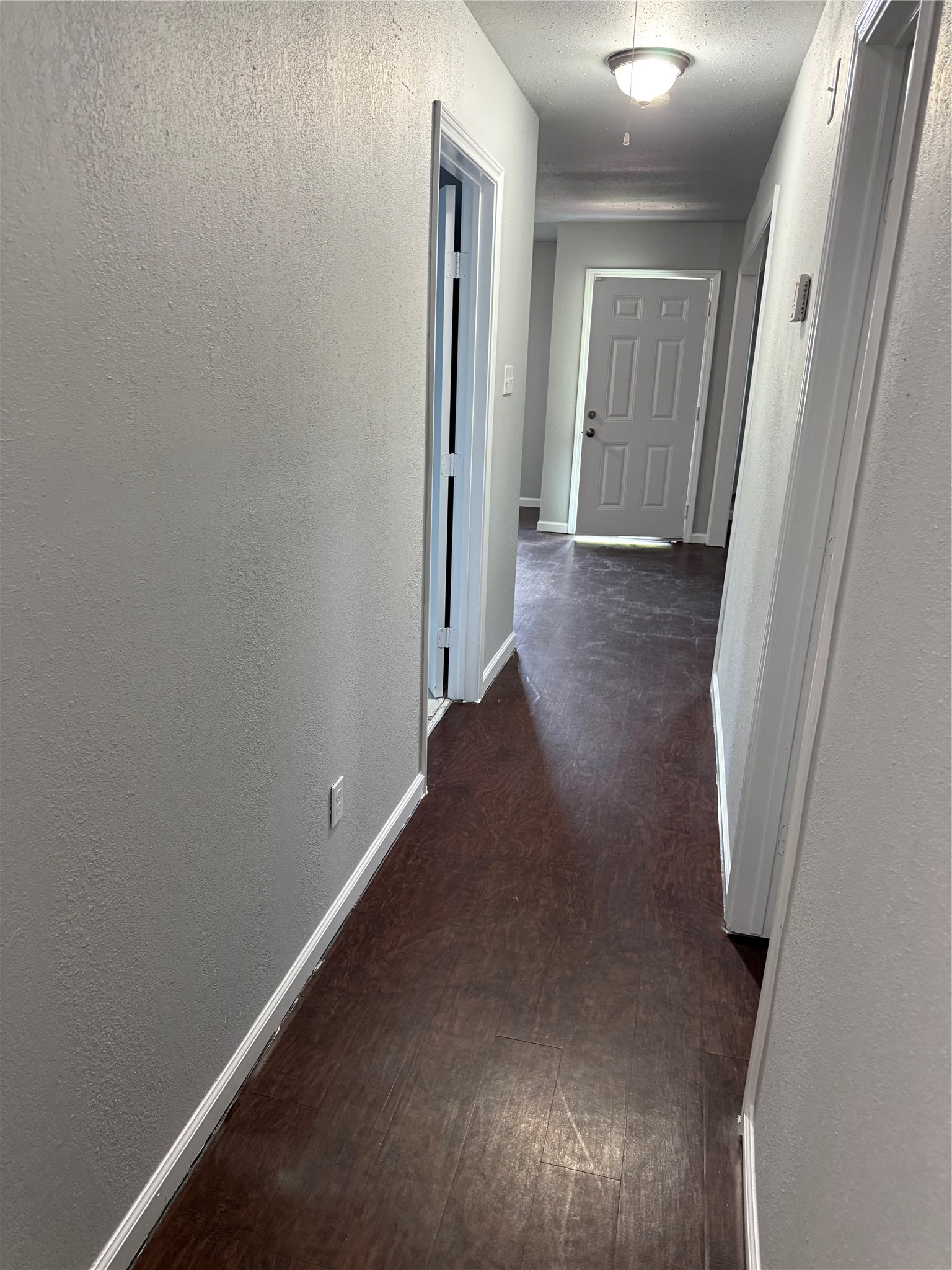 5234 Ripplebrook Drive Houston, TX 77045 - Photo 8 of 18