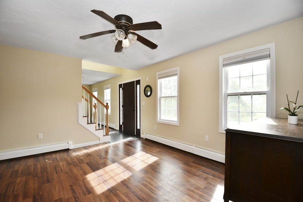 363 State Road Phillipston, MA 01331 - Photo 5 of 31