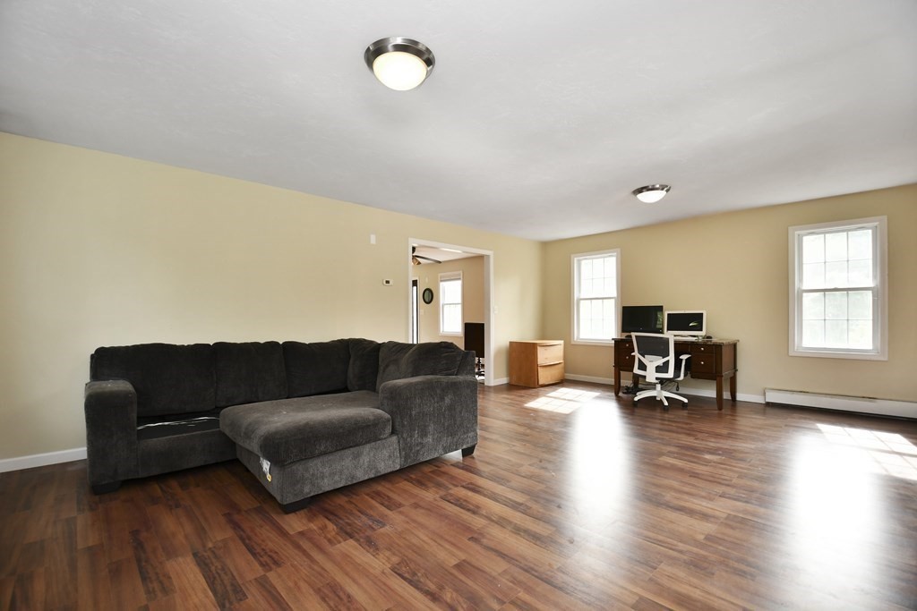 363 State Road Phillipston, MA 01331 - Photo 7 of 31