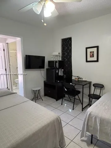 $6,000 | 1101 Southwest 17th Avenue, Miami, FL 33135