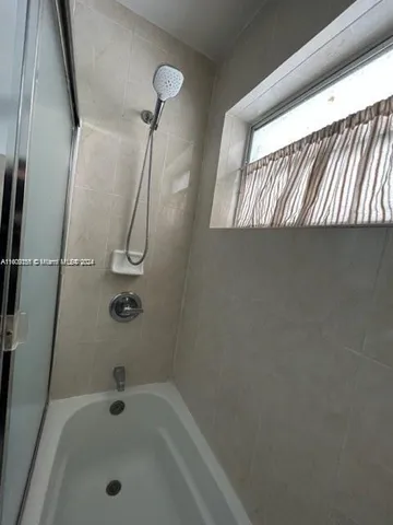 $6,000 | 1101 Southwest 17th Avenue, Miami, FL 33135