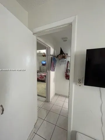 $6,000 | 1101 Southwest 17th Avenue, Miami, FL 33135