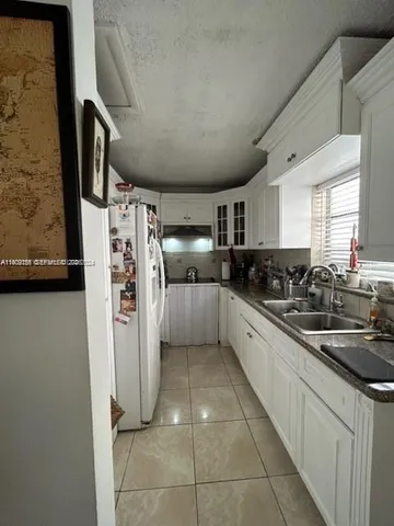 $6,000 | 1101 Southwest 17th Avenue, Miami, FL 33135