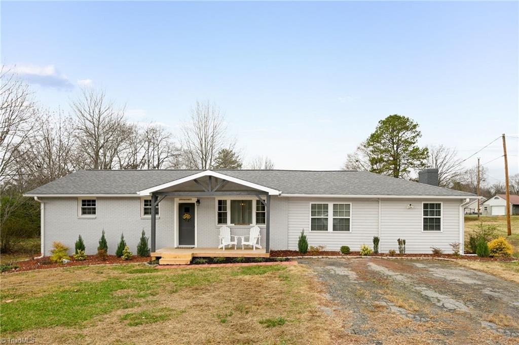 328 Virginia Road Lexington, NC 27295 - Photo 1 of 32 Gallery Image 1