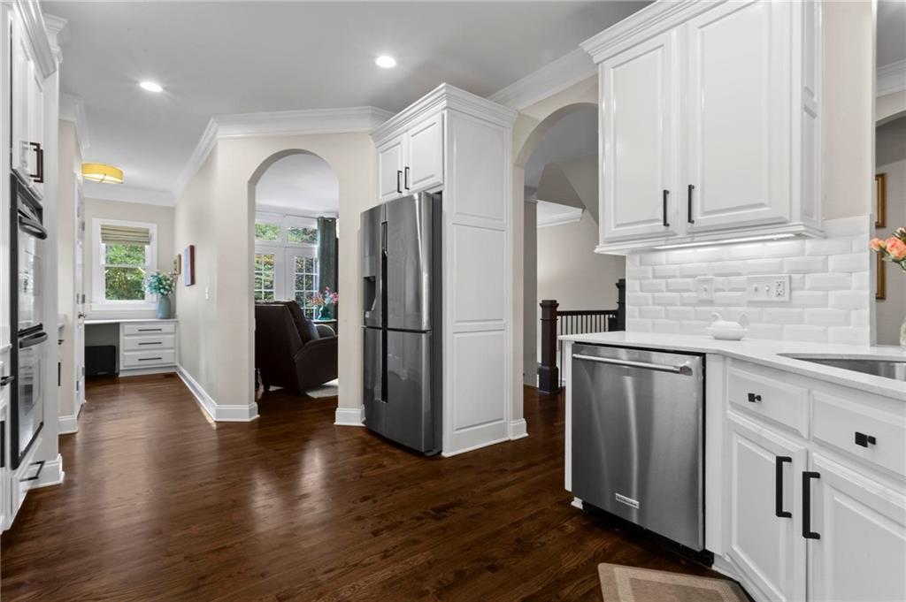 2602 Long Pointe Roswell, GA 30076 - Photo 15 of 38