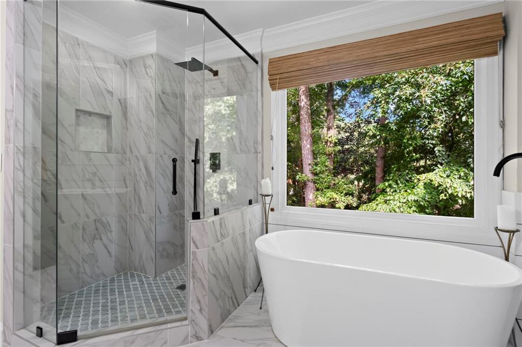 2602 Long Pointe Roswell, GA 30076 - Photo 4 of 38