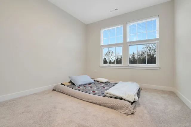 $3,250 | 155 Canterbury Way, Lake Zurich, IL 60047