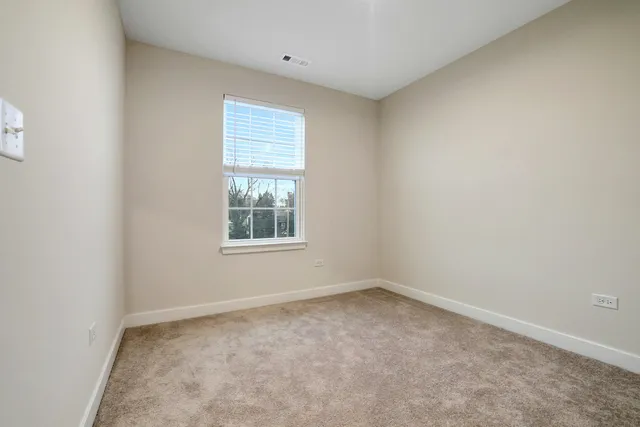 $3,250 | 155 Canterbury Way, Lake Zurich, IL 60047