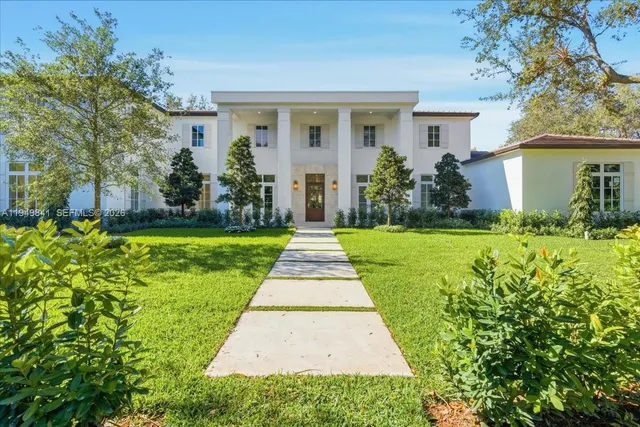 $7,400,000 | 5940 Southwest 100th Terrace, Pinecrest, FL 33156
