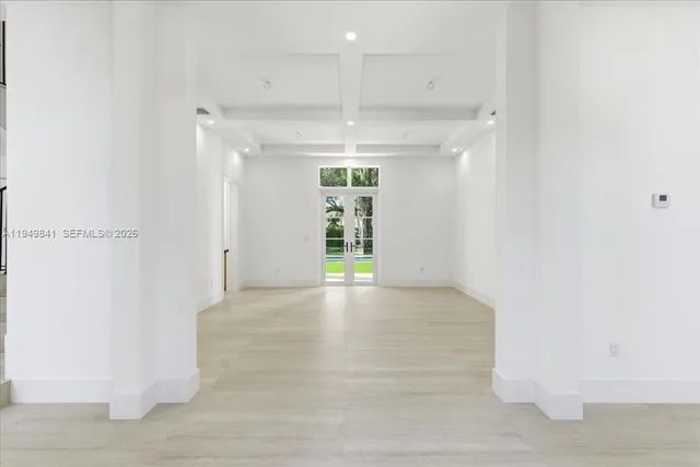 $7,400,000 | 5940 Southwest 100th Terrace, Pinecrest, FL 33156