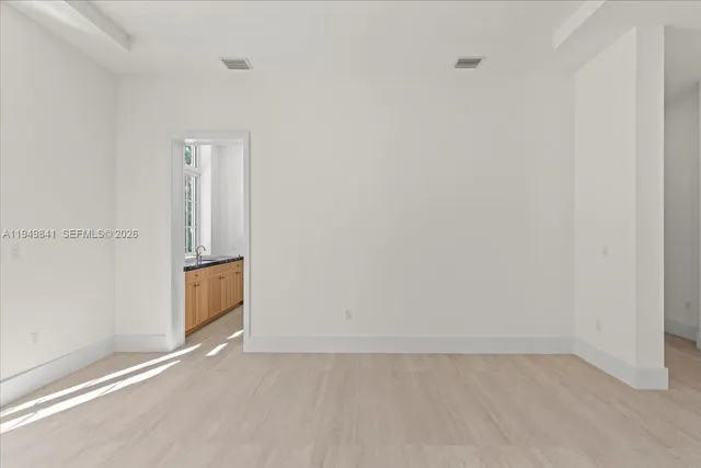 $7,400,000 | 5940 Southwest 100th Terrace, Pinecrest, FL 33156