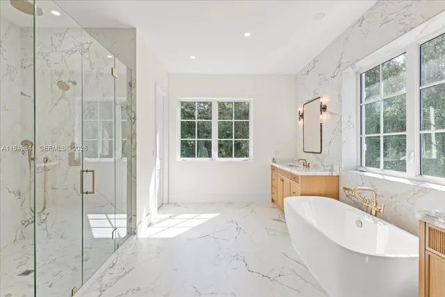 $7,400,000 | 5940 Southwest 100th Terrace, Pinecrest, FL 33156