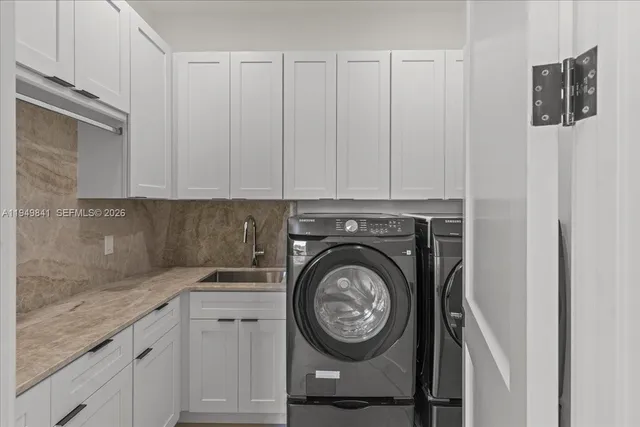 $7,400,000 | 5940 Southwest 100th Terrace, Pinecrest, FL 33156