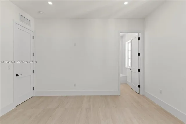 $7,400,000 | 5940 Southwest 100th Terrace, Pinecrest, FL 33156