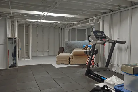 $3,200 | 227 North Butterfield Road, Libertyville, IL 60048