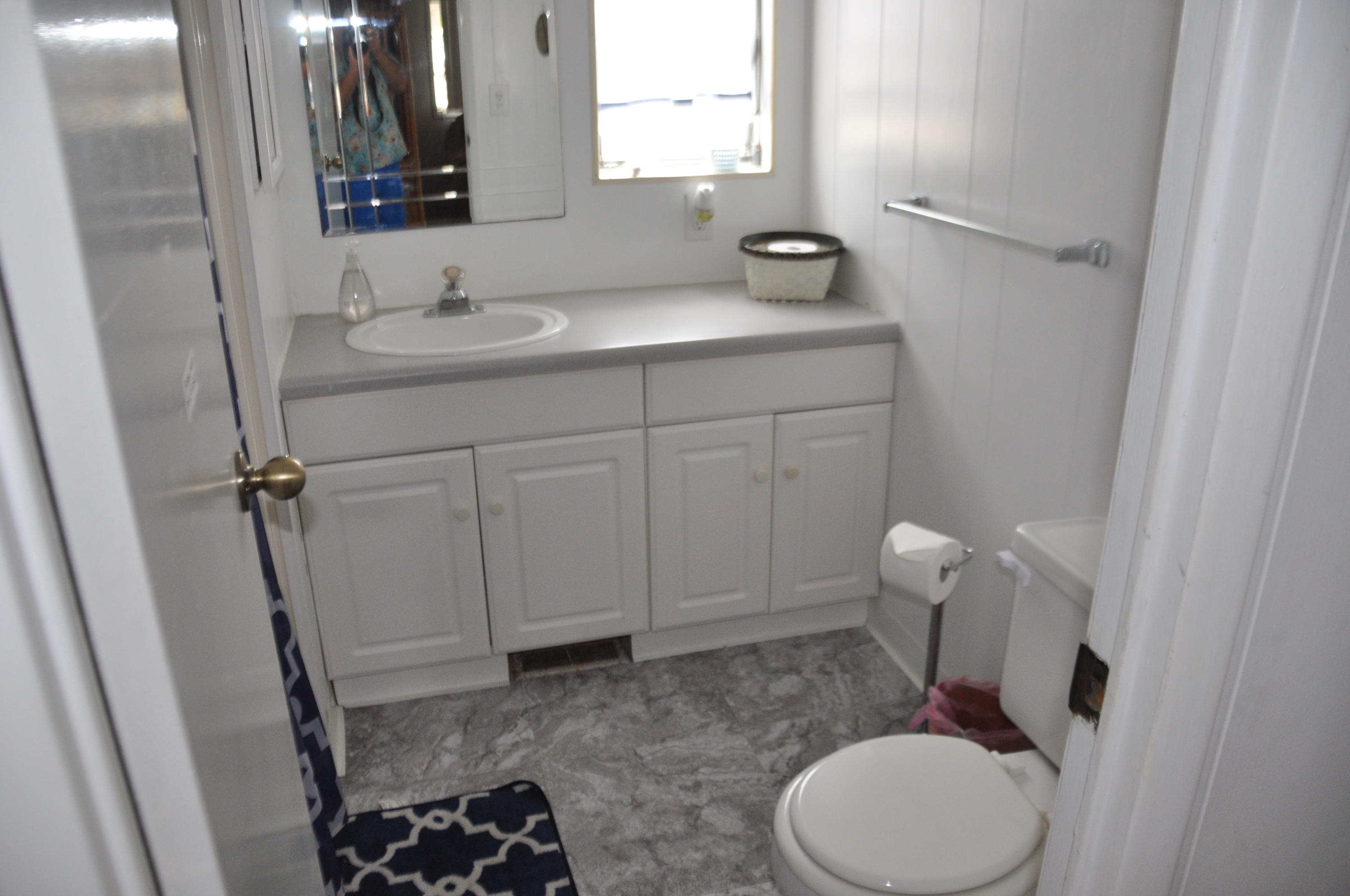261 Upper Matecumbe Road Key Largo, FL 33037 - Photo 18 of 25 Shared Bath