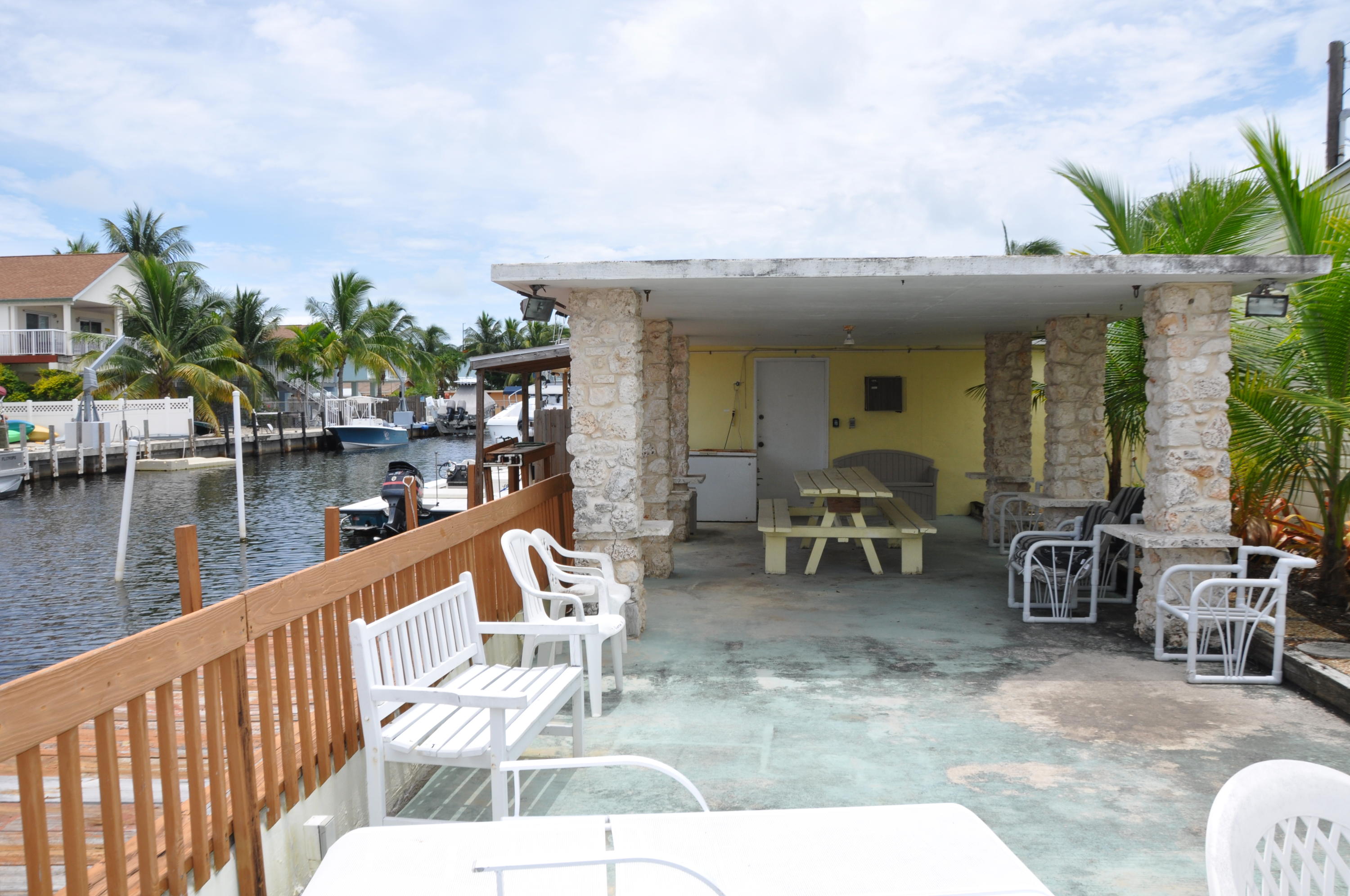 261 Upper Matecumbe Road Key Largo, FL 33037 - Photo 4 of 25 Outdoor Entertaining Area
