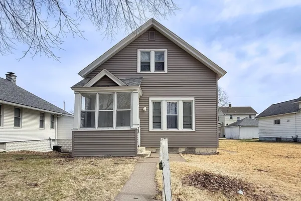 $93,500 | 1125 37th Street, Rock Island, IL 61201