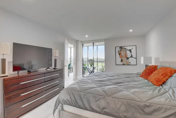 $3,700 | 7754 Lakeside Boulevard, Unit 441, Boca Raton, FL 33434