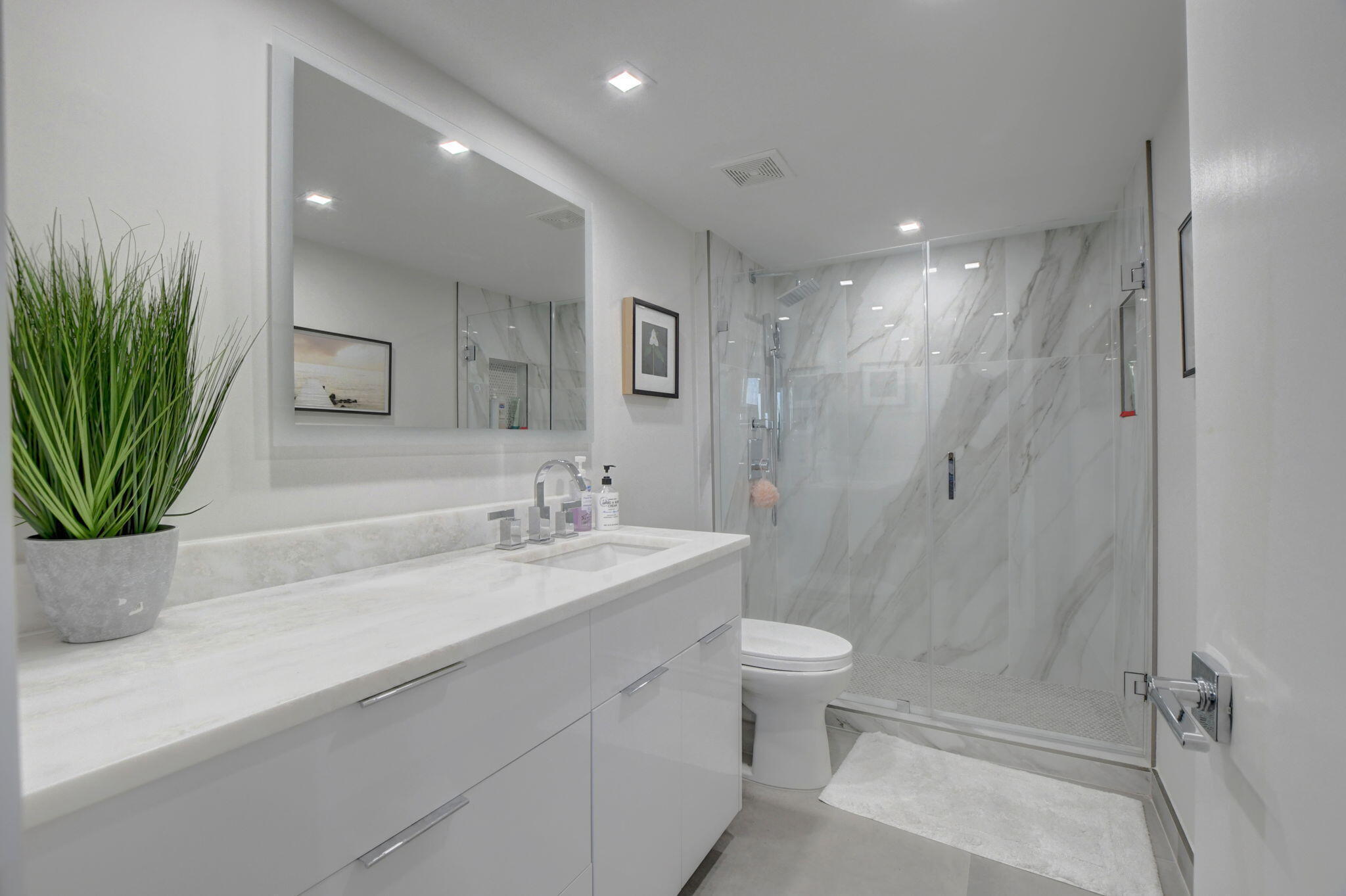 7754 Lakeside Boulevard, Unit 441 Boca Raton, FL 33434 - Photo 22 of 24 Bath