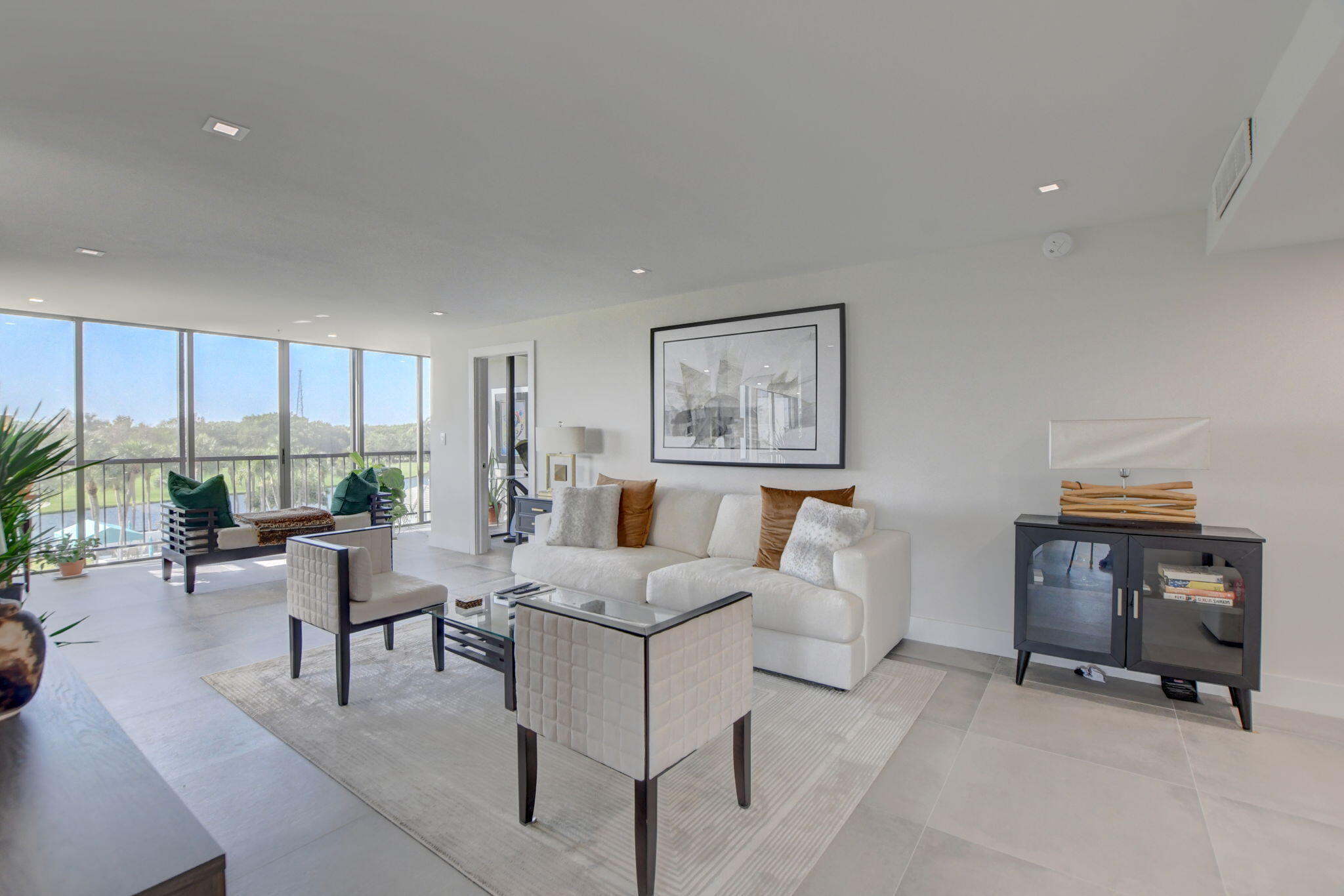 7754 Lakeside Boulevard, Unit 441 Boca Raton, FL 33434 - Photo 7 of 24 Living Area