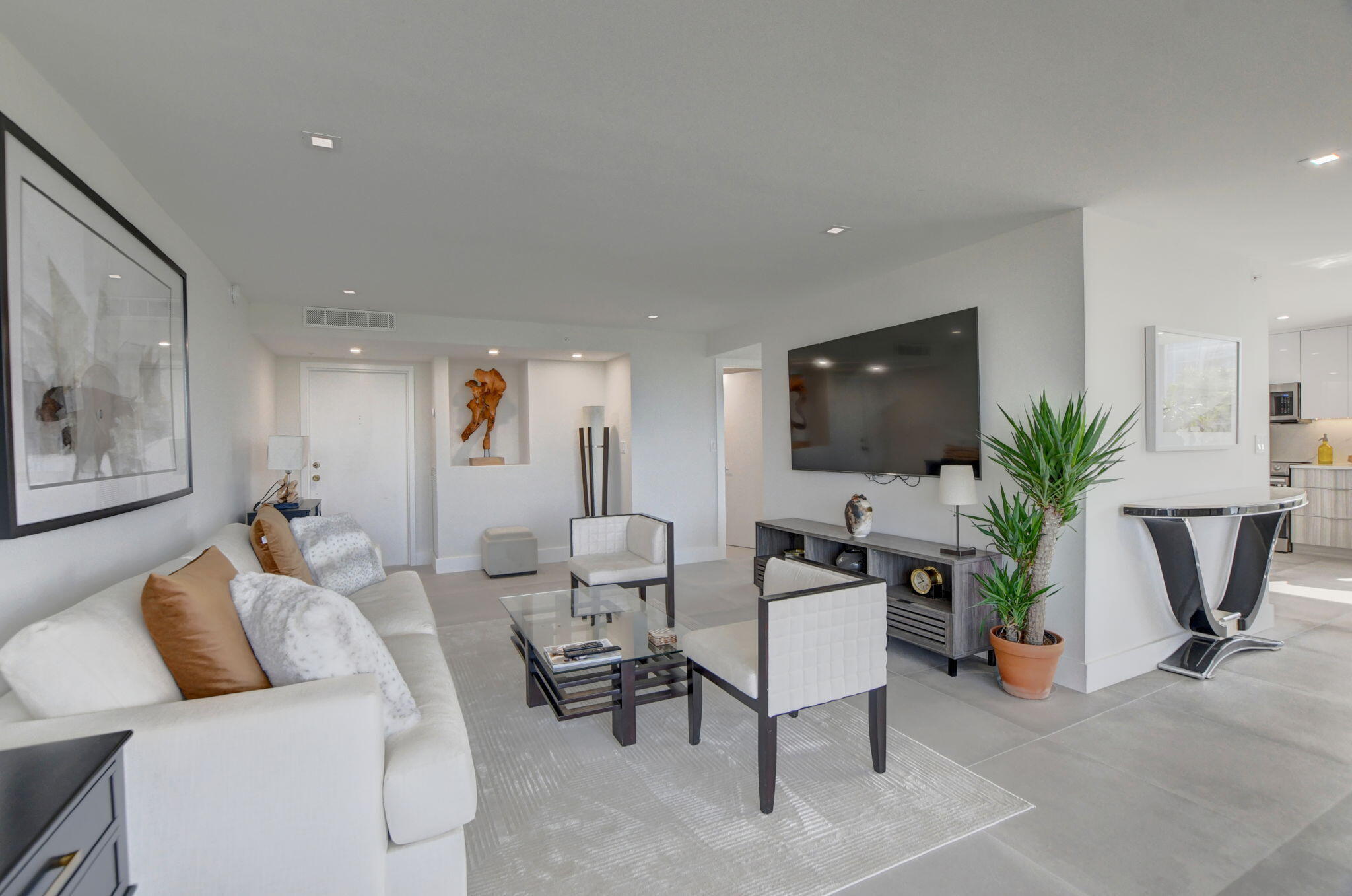 7754 Lakeside Boulevard, Unit 441 Boca Raton, FL 33434 - Photo 8 of 24 5-web-or-mls-DSC_0036_37_38_39_40