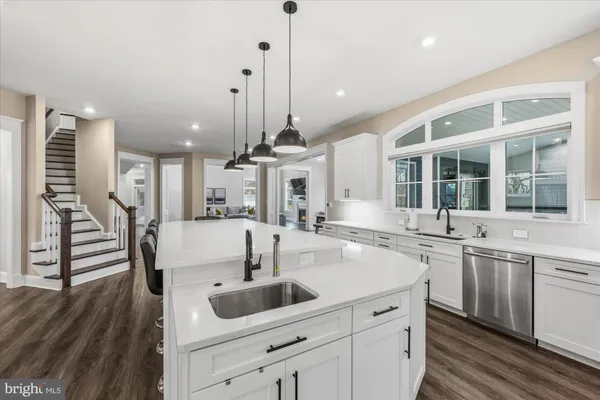 $3,600,000 | 41122 Clearfield Mdw Drive, Aldie, VA 20105