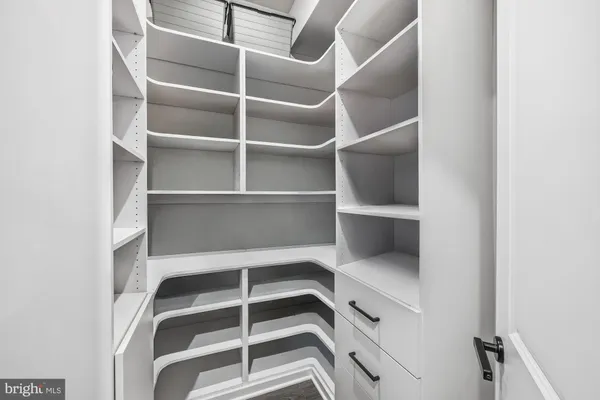 $3,600,000 | 41122 Clearfield Mdw Drive, Aldie, VA 20105