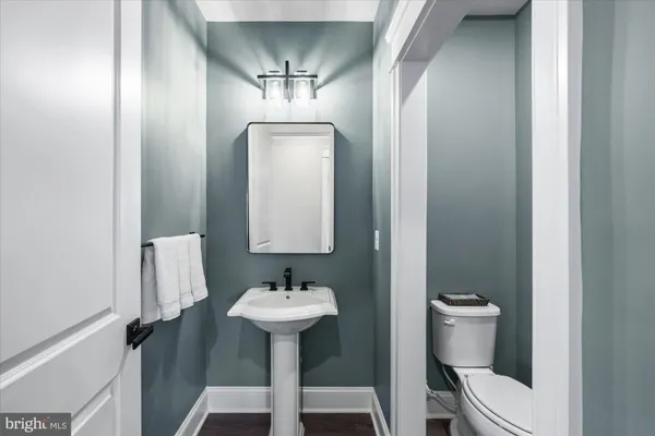 $3,600,000 | 41122 Clearfield Mdw Drive, Aldie, VA 20105