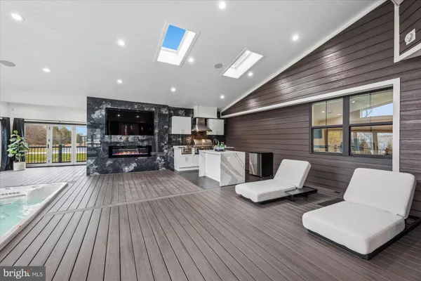 $3,600,000 | 41122 Clearfield Mdw Drive, Aldie, VA 20105