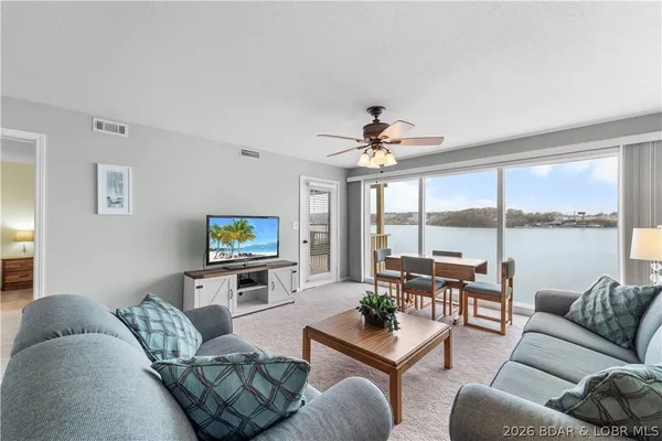 $264,900 | 875 Parkside Place, Unit C206, Osage Beach, MO 65065