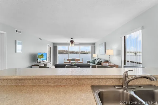 $264,900 | 875 Parkside Place, Unit C206, Osage Beach, MO 65065