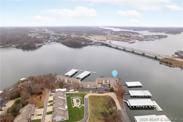$264,900 | 875 Parkside Place, Unit C206, Osage Beach, MO 65065