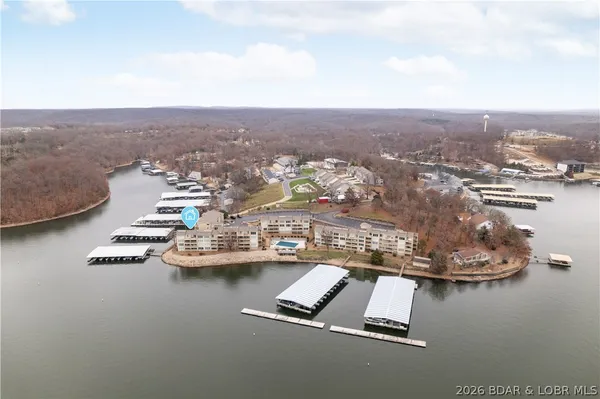 $264,900 | 875 Parkside Place, Unit C206, Osage Beach, MO 65065