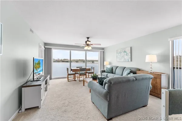 $264,900 | 875 Parkside Place, Unit C206, Osage Beach, MO 65065